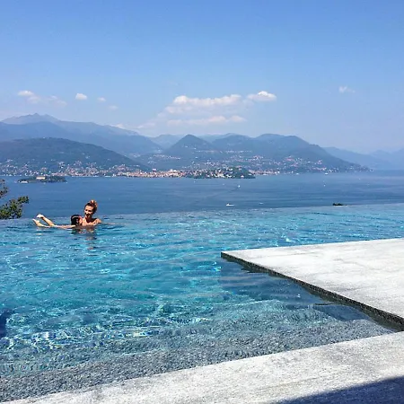 Villa Sleeps 8 Pool Air Con Wifi *